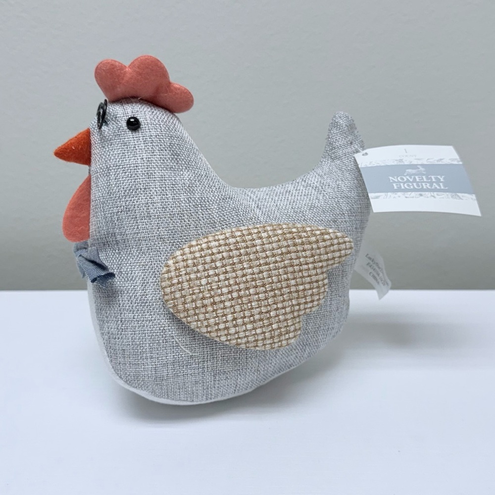 New Target Bullseye Playground Novelty Plush Figural Hen, Spring 2026 - Picture 5 of 6